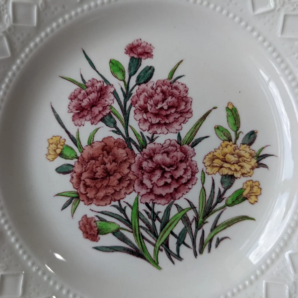 Wedgwood Carnations Floral Embossed Rim Scalloped Bread and Butter Bowl Vintage